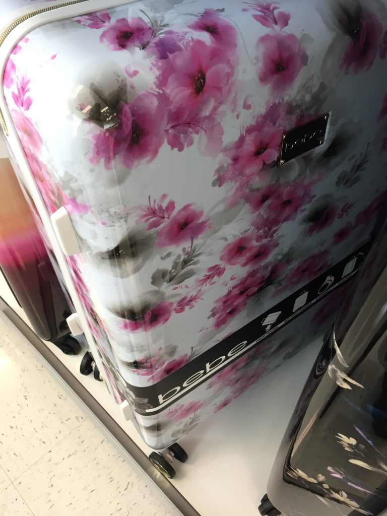 TJ　Maxxのスーツケース